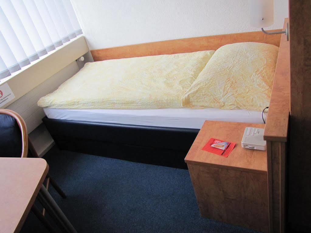 Budget Motel Self Check-In デリコン エクステリア 写真