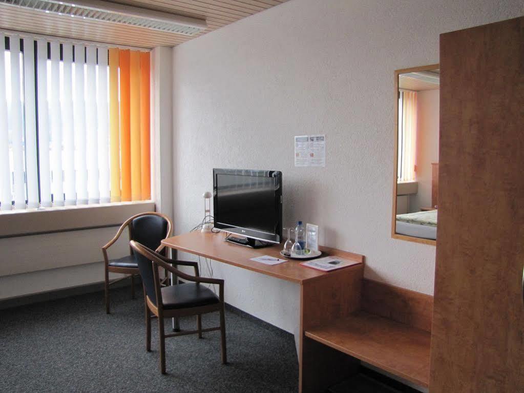 Budget Motel Self Check-In デリコン エクステリア 写真